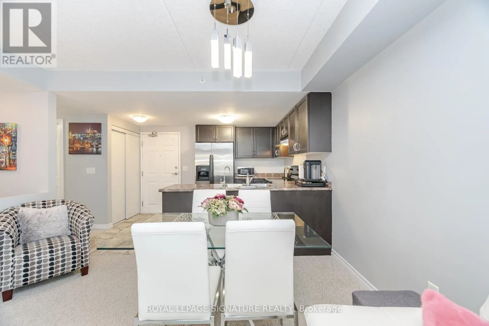 111 - 67 KINGSBURY SQUARE
