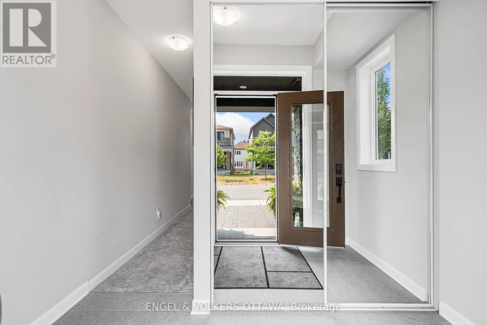 220 GEYSER PLACE