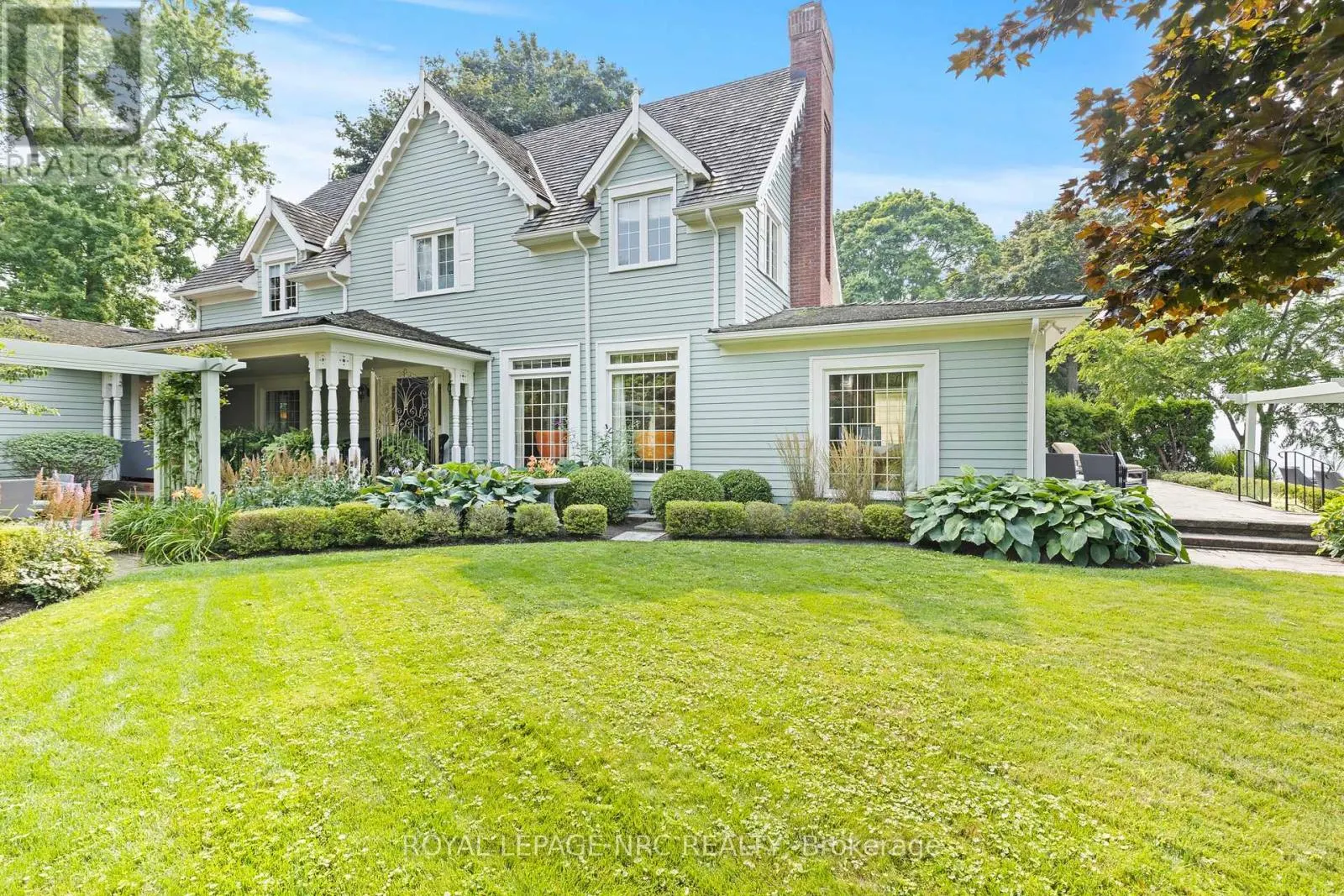 315 NIAGARA BOULEVARD