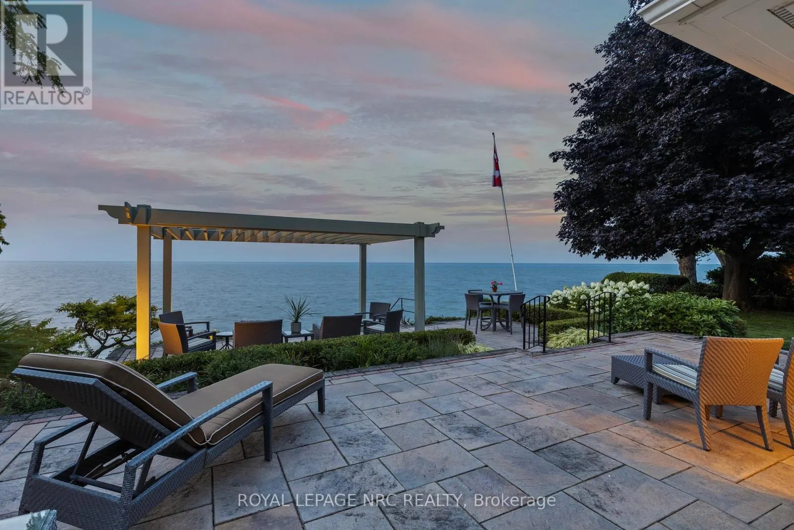 315 NIAGARA BOULEVARD