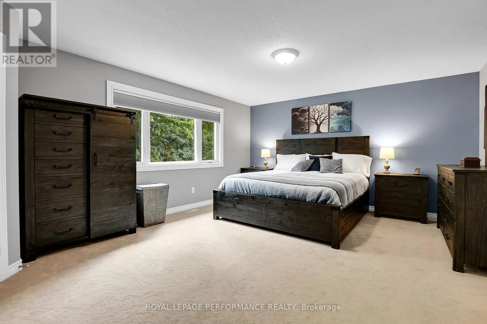 815 LONG POINT CIRCLE