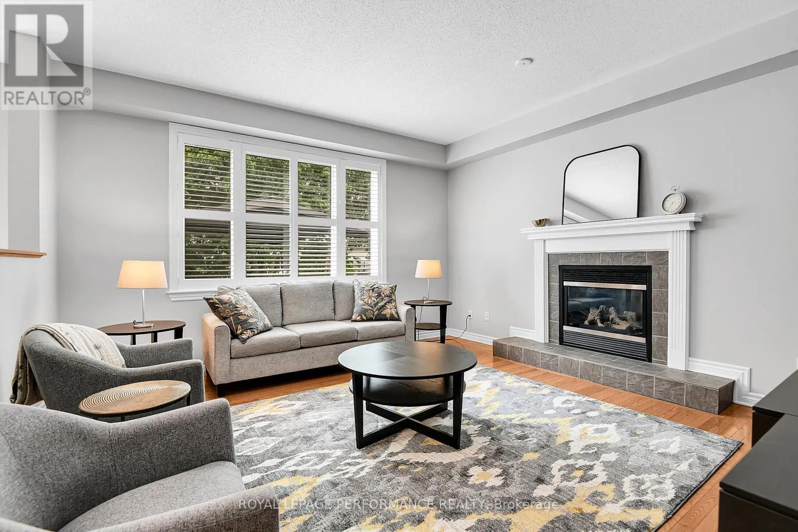 815 LONG POINT CIRCLE
