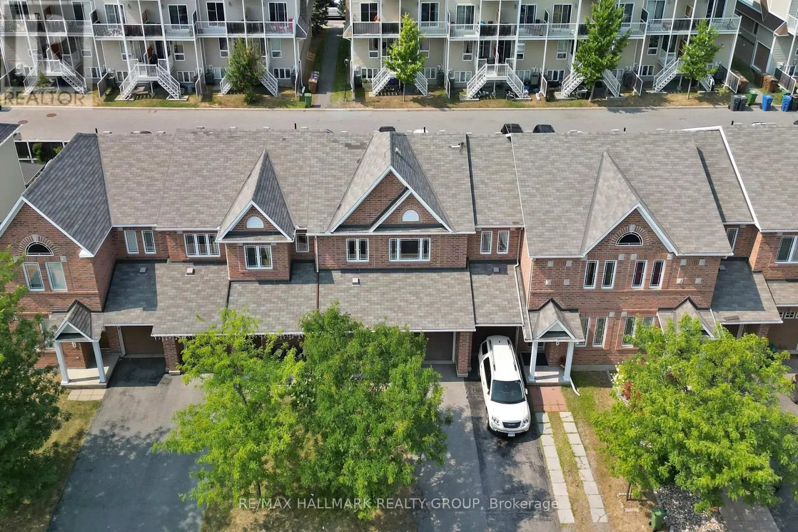 418 TEMISKAMING CRESCENT