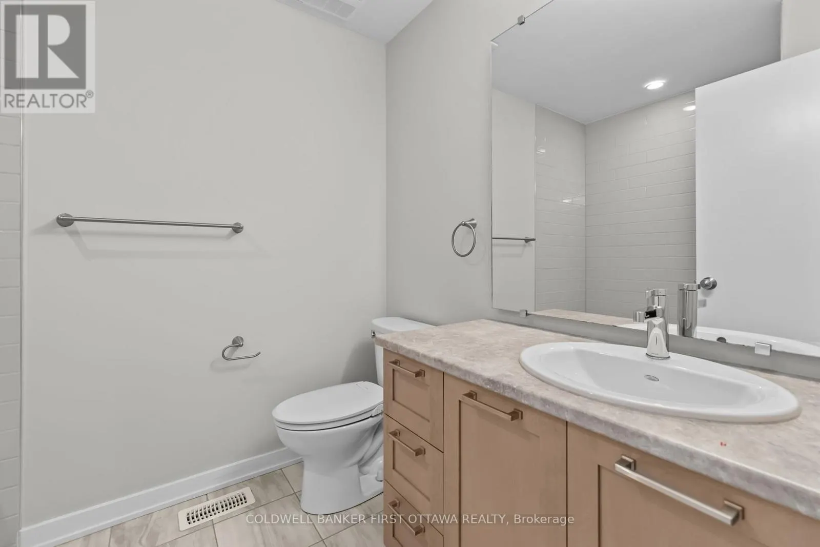 821 QUARTET AVENUE