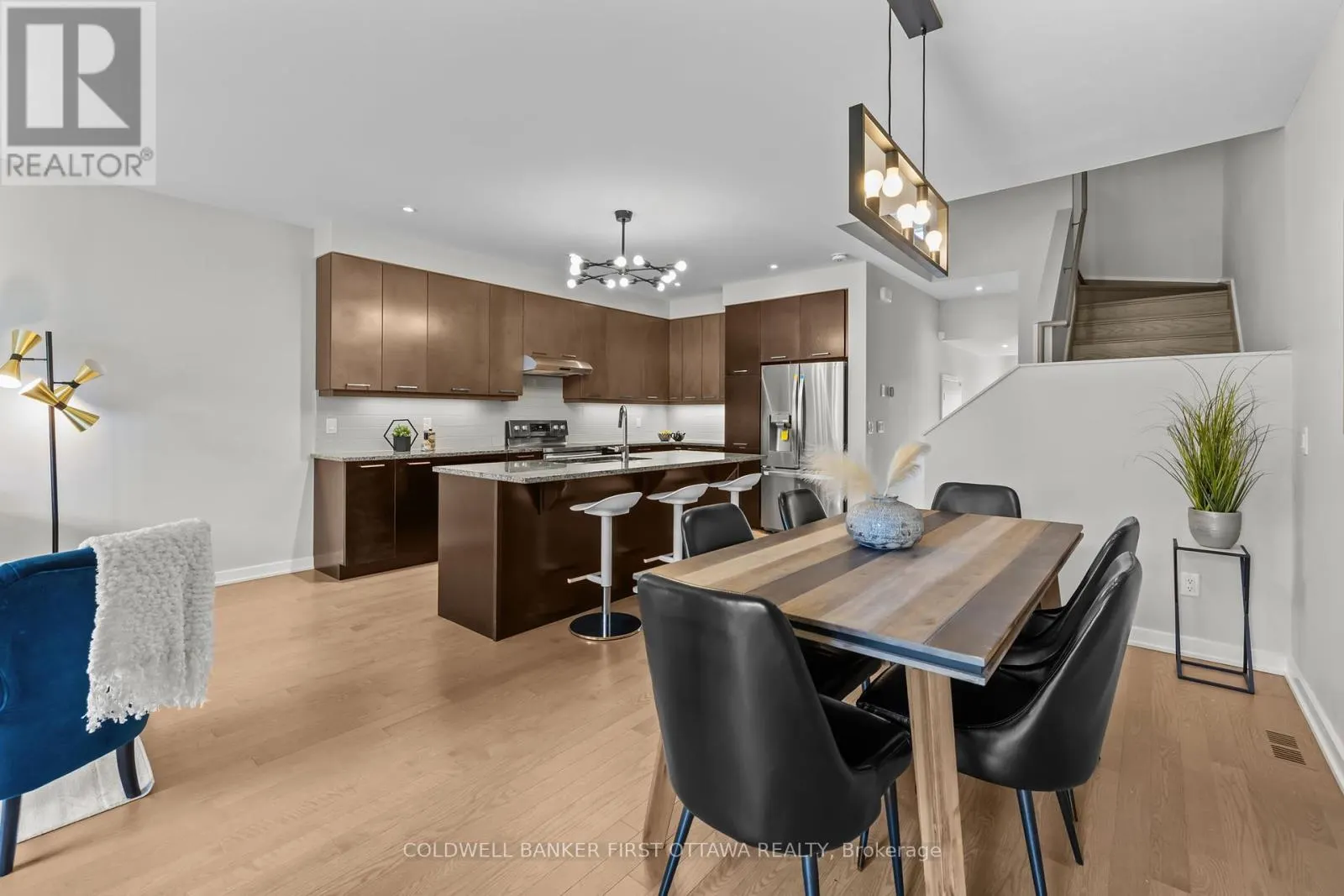 821 QUARTET AVENUE
