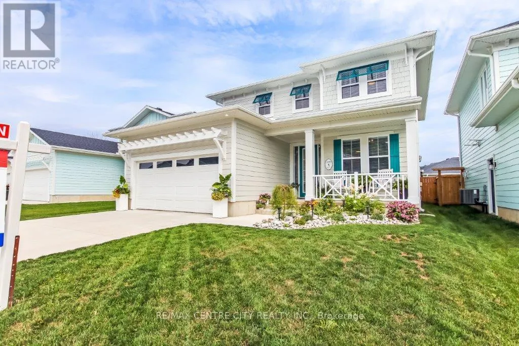 416 BREAKWATER BOULEVARD