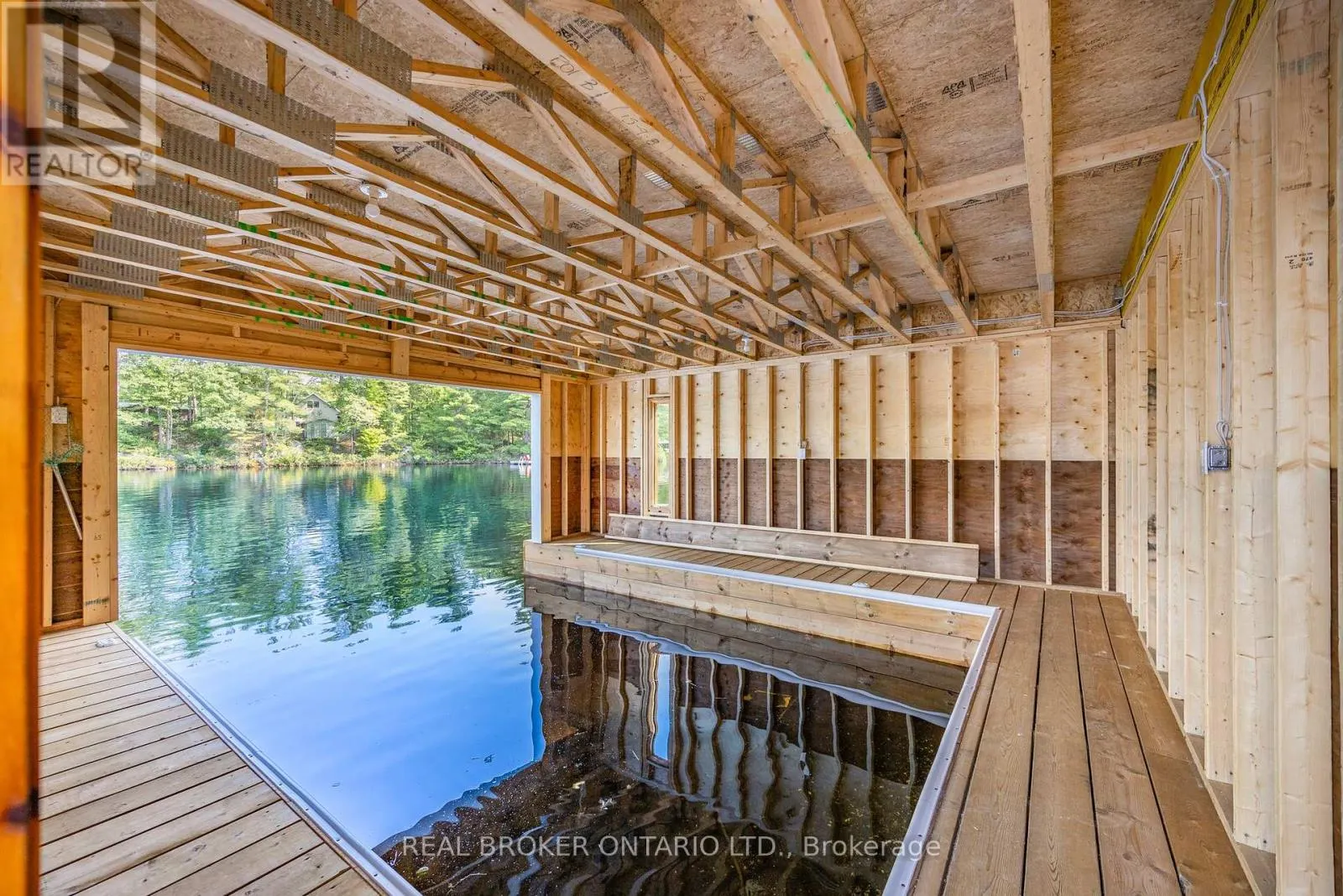 3 - 1148 SOUTH MULDREW LAKE ROAD N