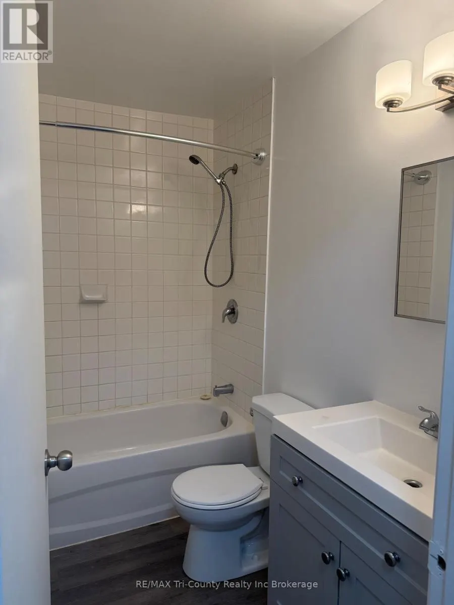 105 - 191 LISGAR AVENUE, #105
