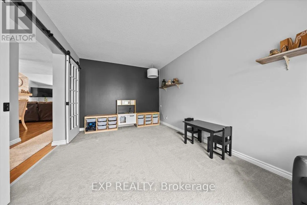 533 APOLLO WAY