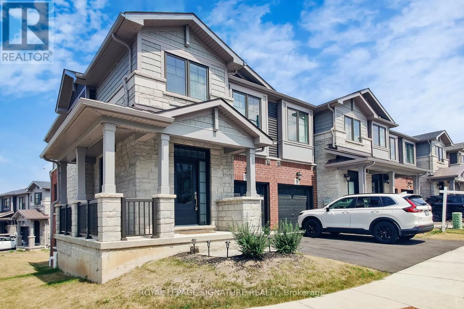 37 - 10 BIRMINGHAM DRIVE