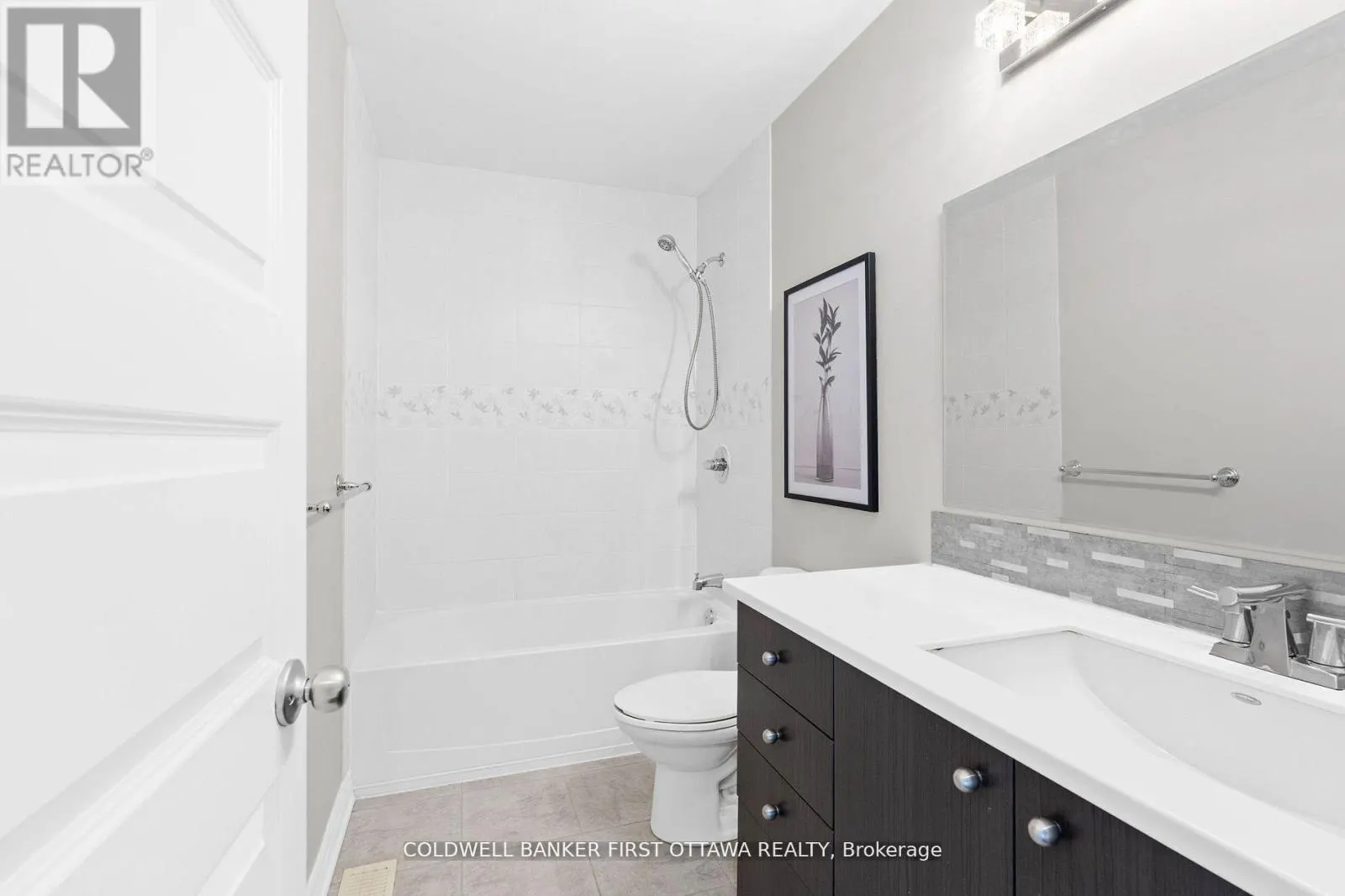 2459 ESPRIT DRIVE