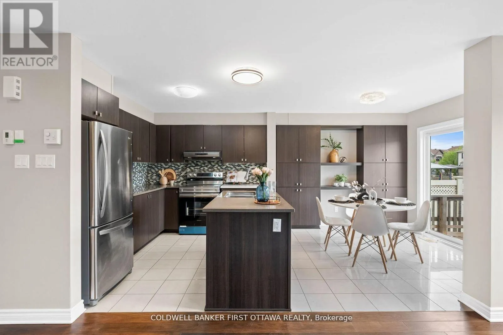 2459 ESPRIT DRIVE
