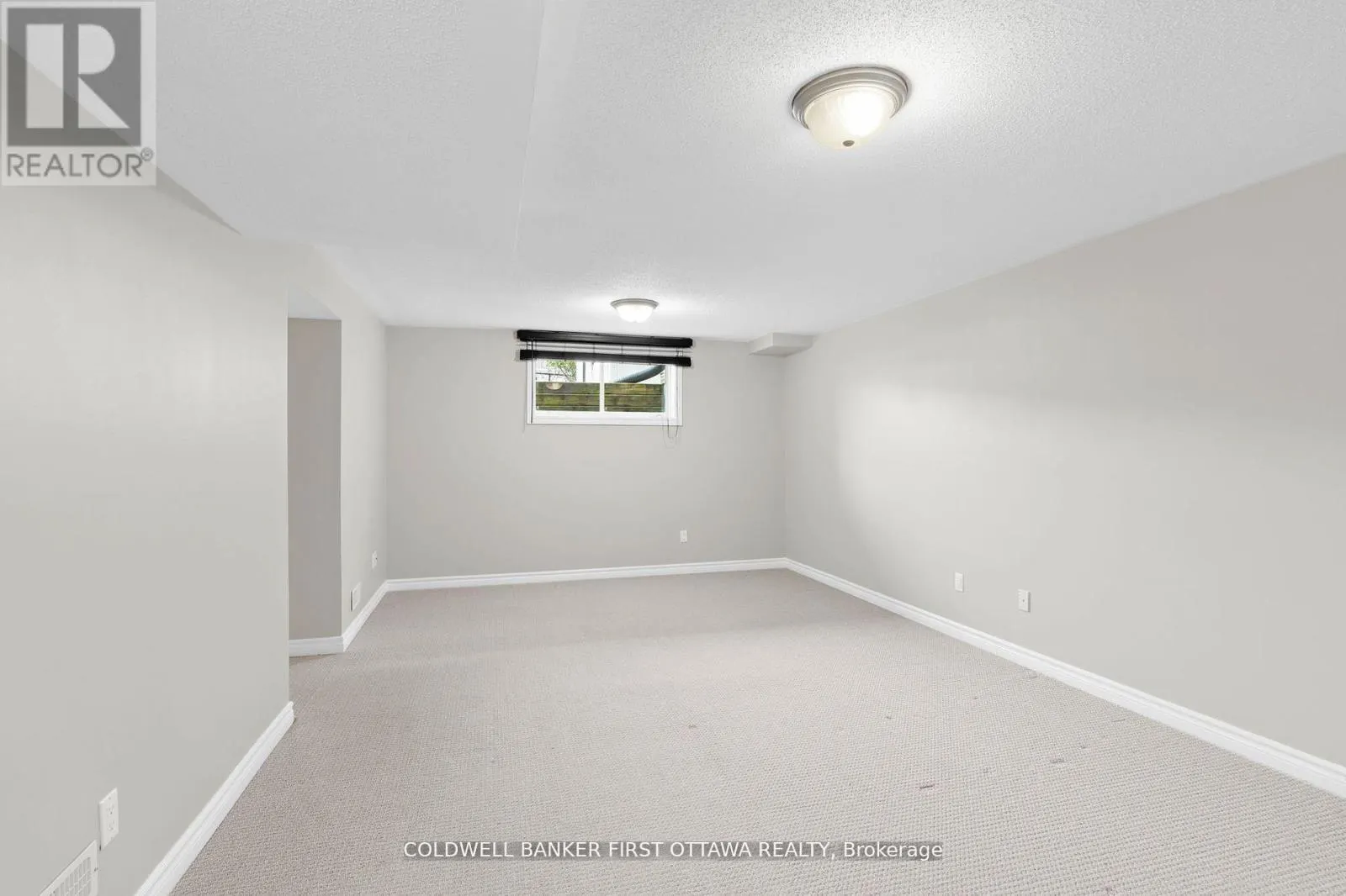 2459 ESPRIT DRIVE