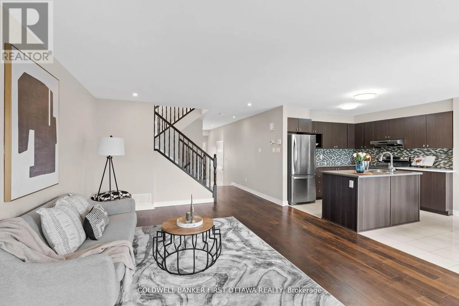 2459 ESPRIT DRIVE