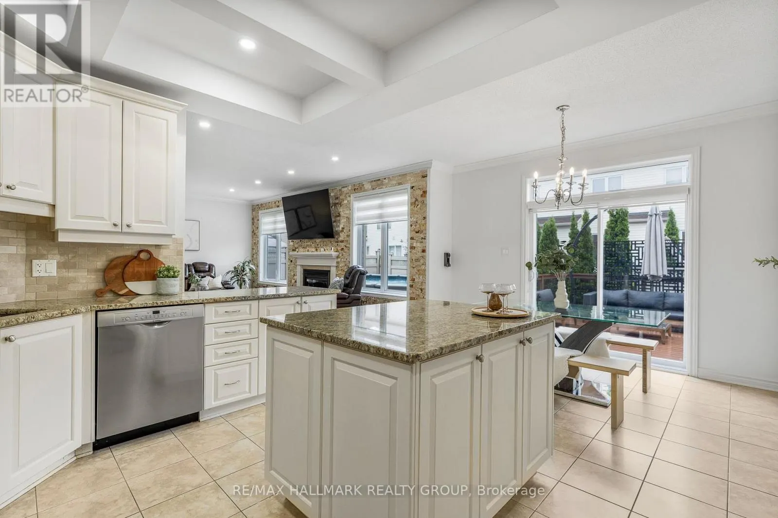 1018 WINTERSPRING RIDGE