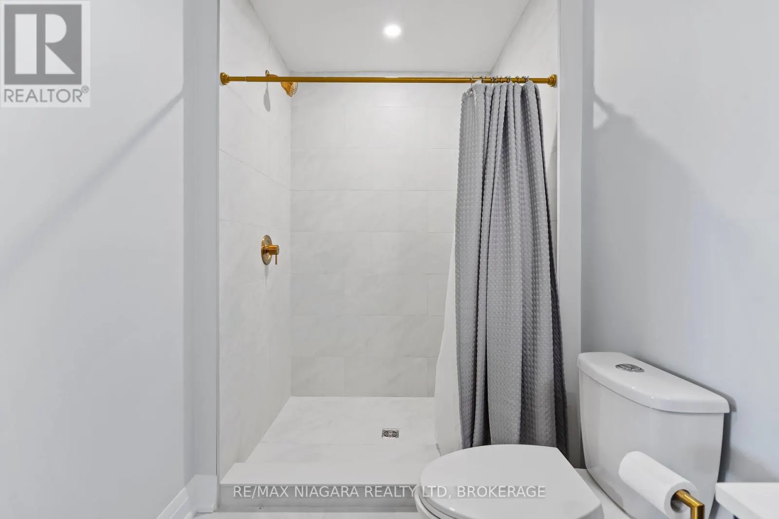 7341 MAJESTIC TRAIL