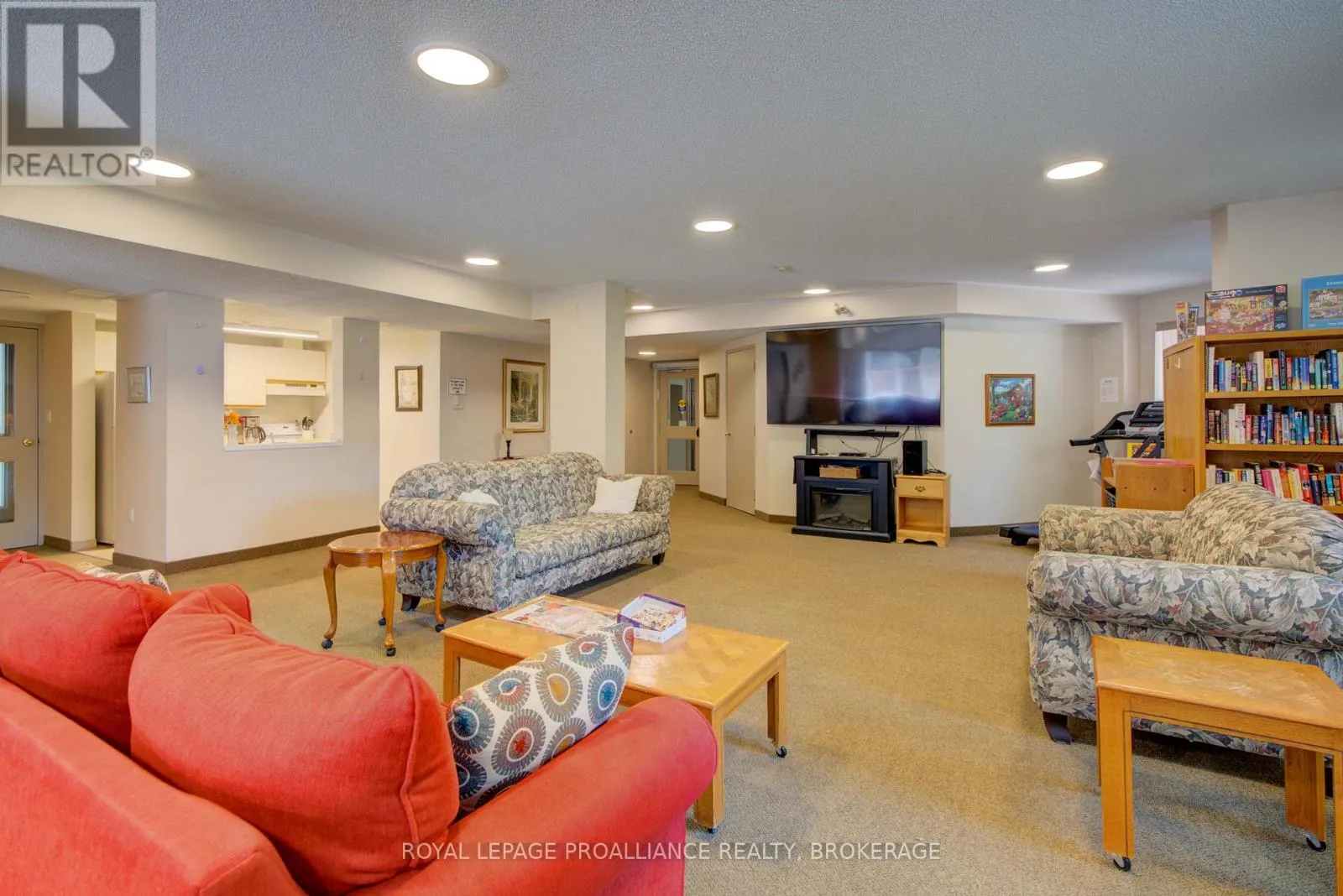 609 - 675 DAVIS DRIVE, #609