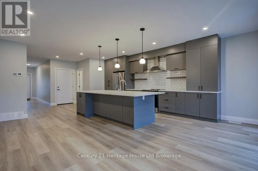 1103 - 361 QUARTER TOWN LINE, #1103