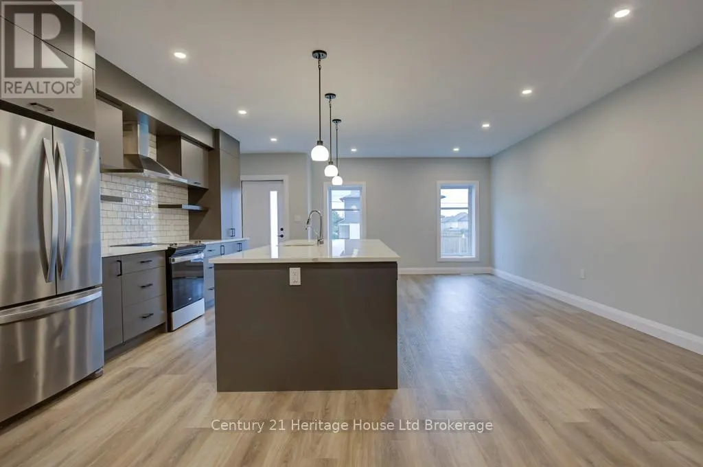 1103 - 361 QUARTER TOWN LINE, #1103