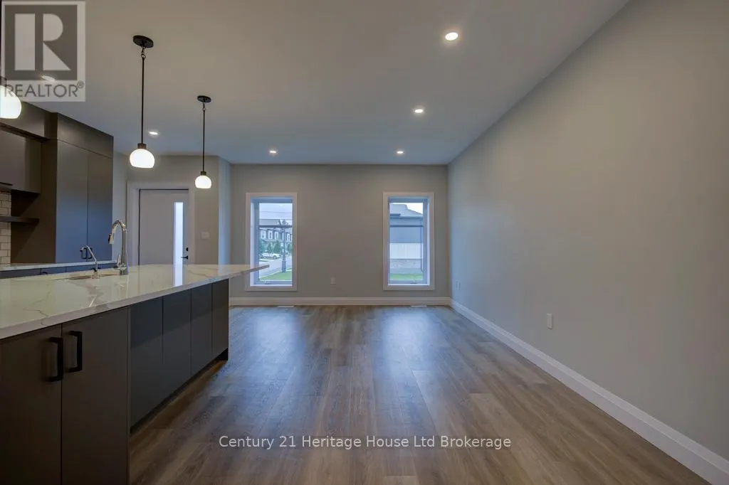 1103 - 361 QUARTER TOWN LINE, #1103
