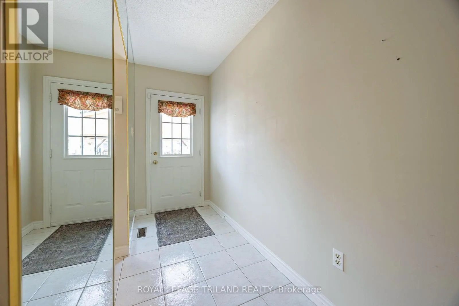 47 - 374 FRONT STREET, #47