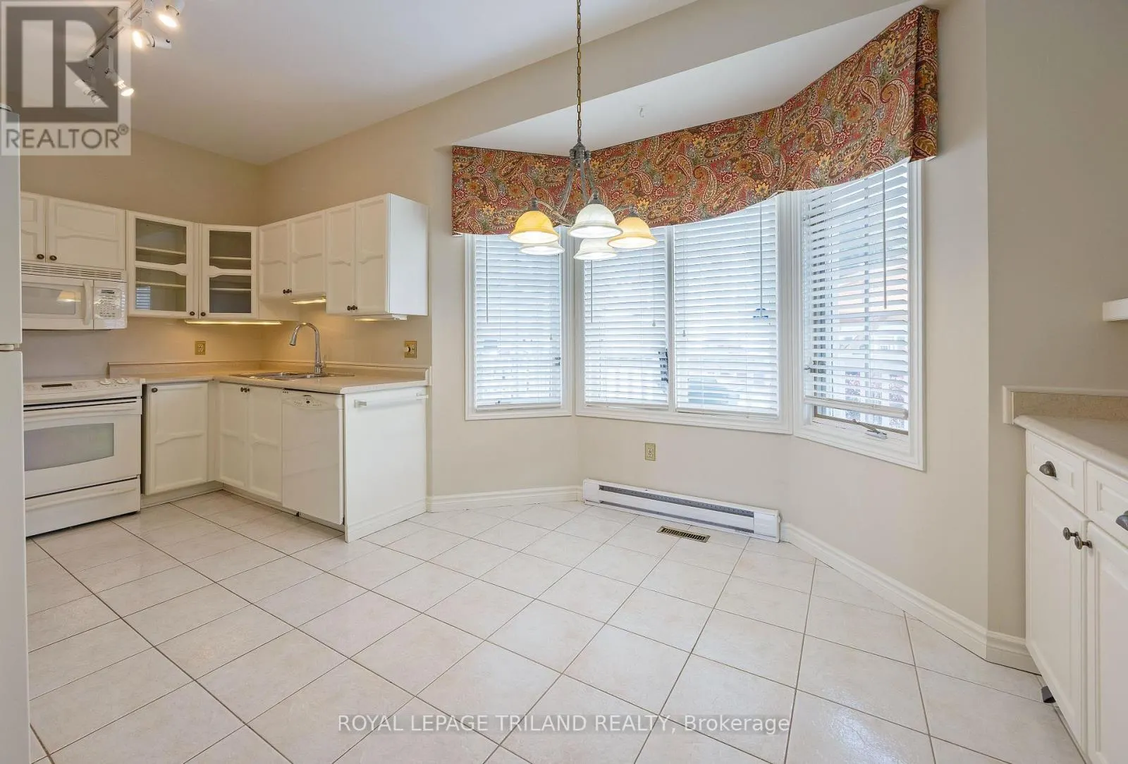47 - 374 FRONT STREET, #47