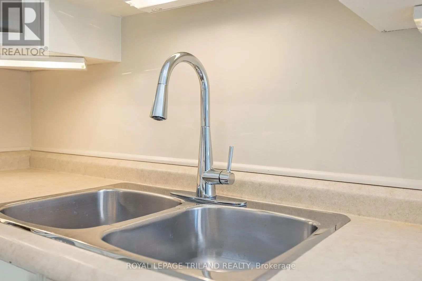 47 - 374 FRONT STREET, #47