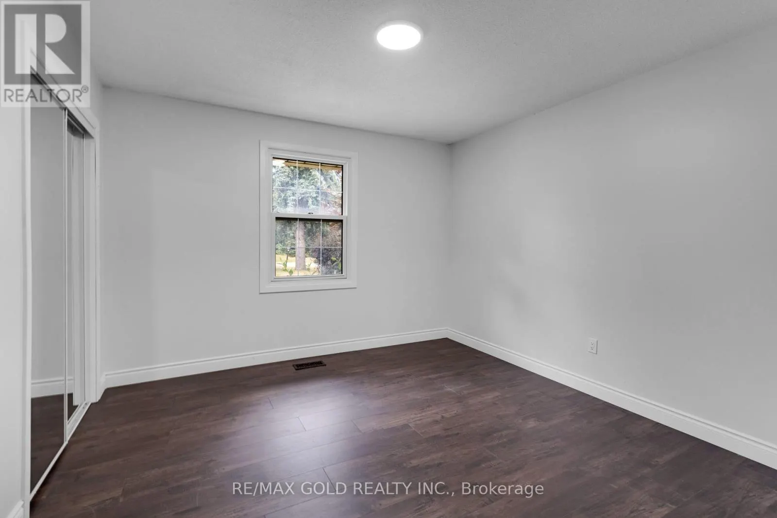 3 CEDAR GROVE ROAD