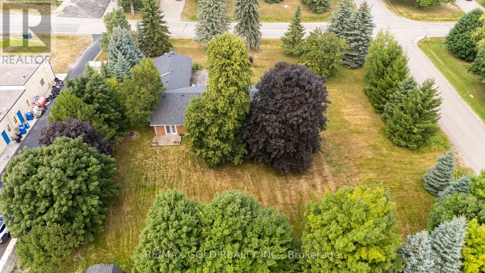 3 CEDAR GROVE ROAD