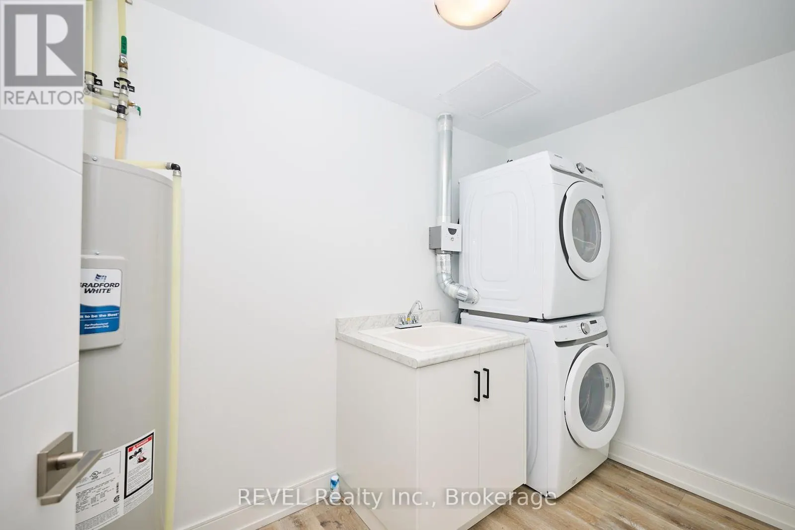 305 - 300B FOURTH AVENUE, #305