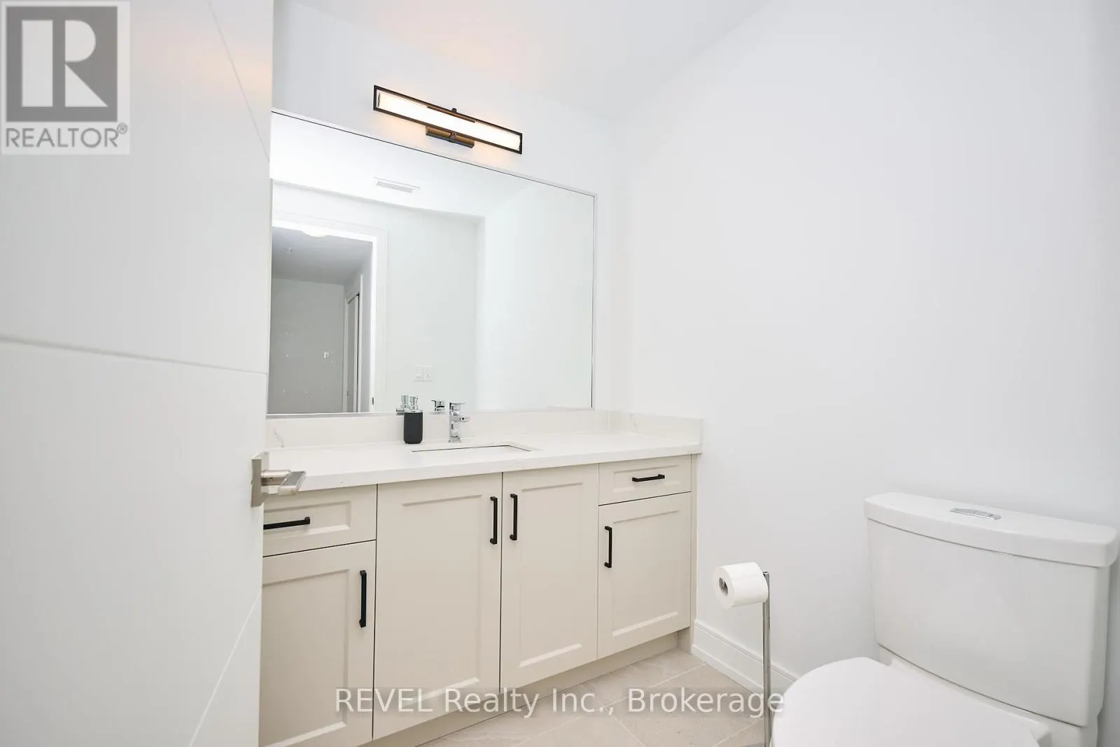 305 - 300B FOURTH AVENUE, #305