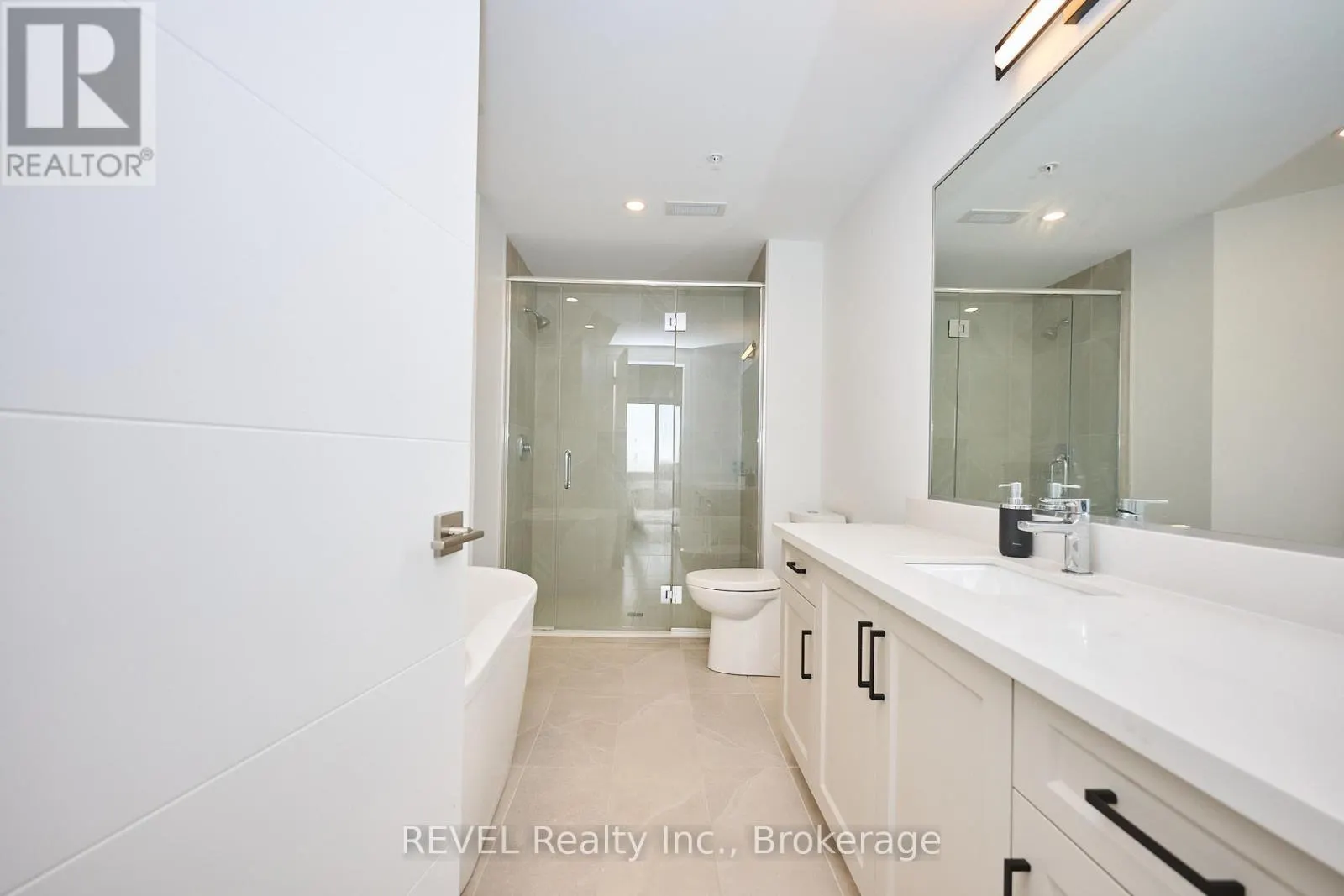 305 - 300B FOURTH AVENUE, #305