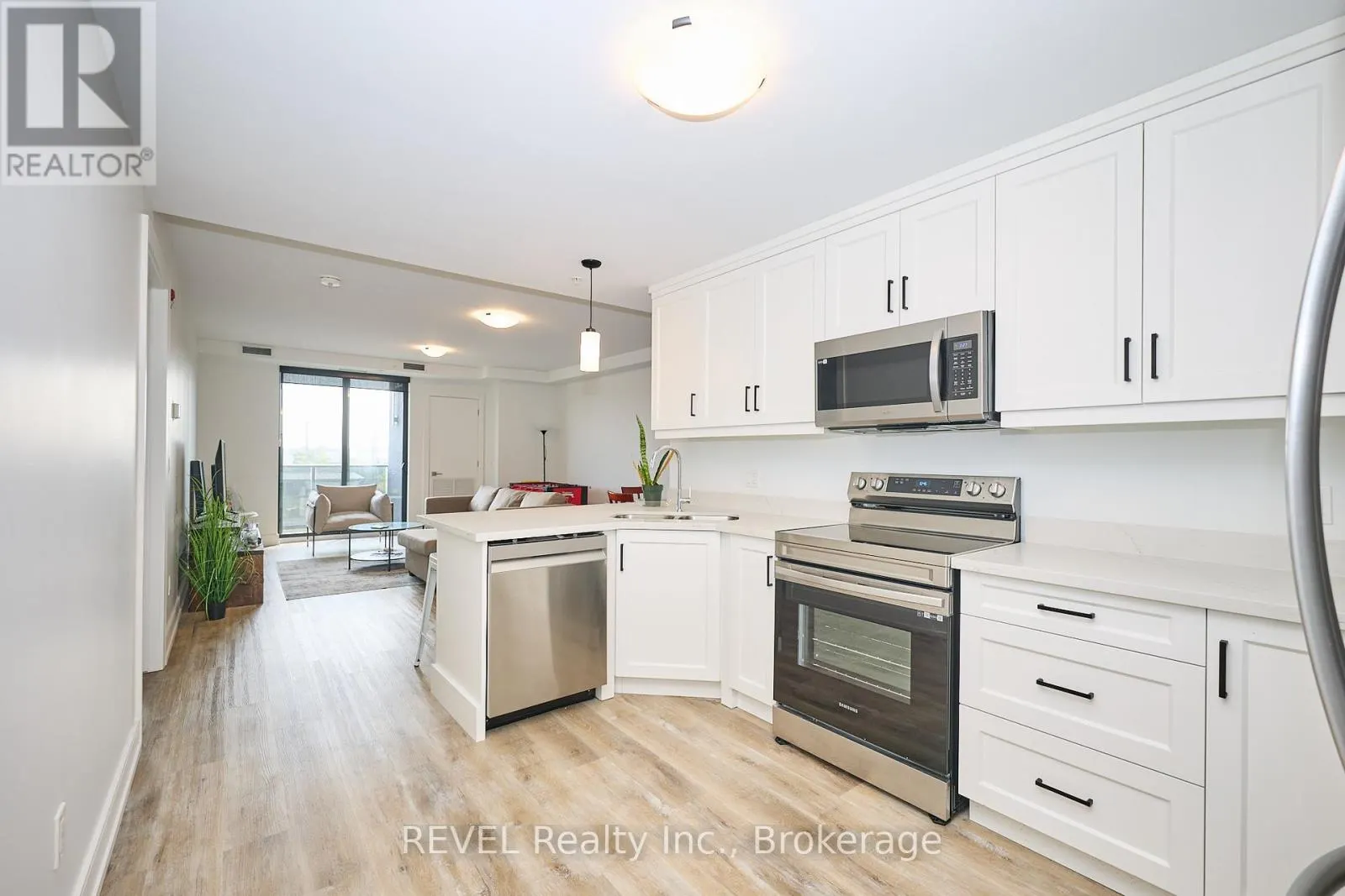 305 - 300B FOURTH AVENUE, #305
