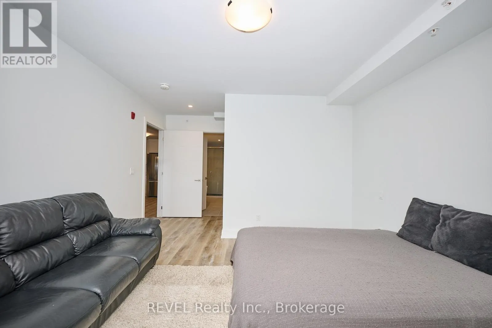 305 - 300B FOURTH AVENUE, #305