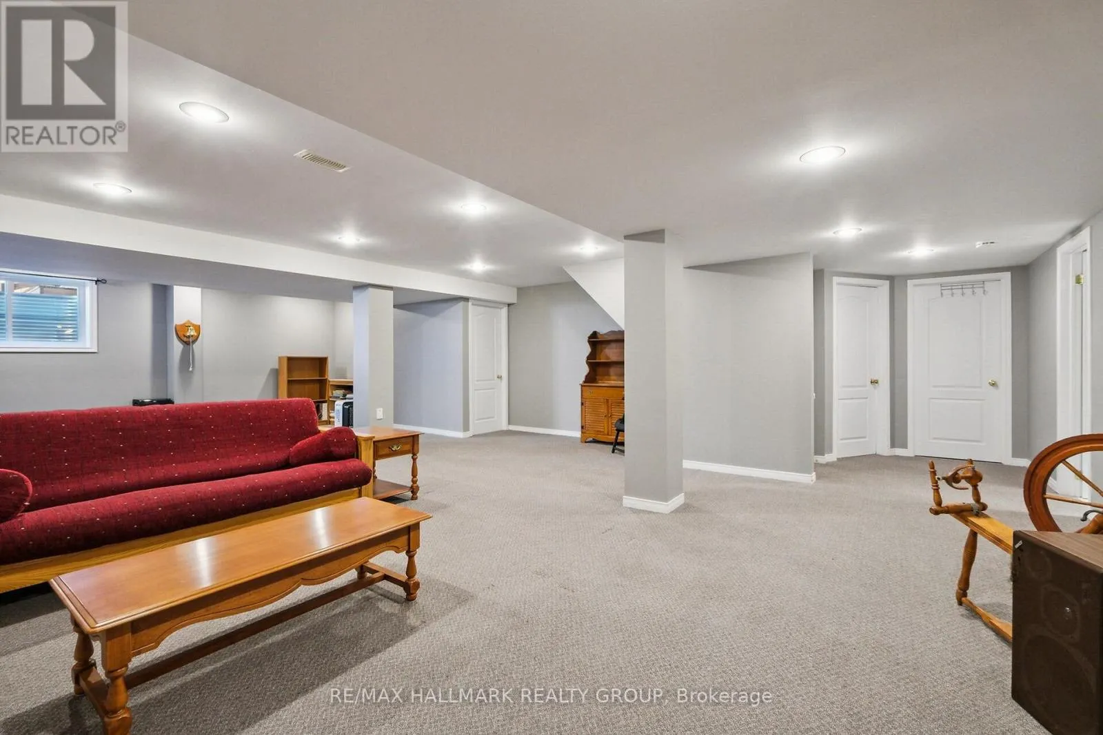 3034 COURTYARD CRESCENT