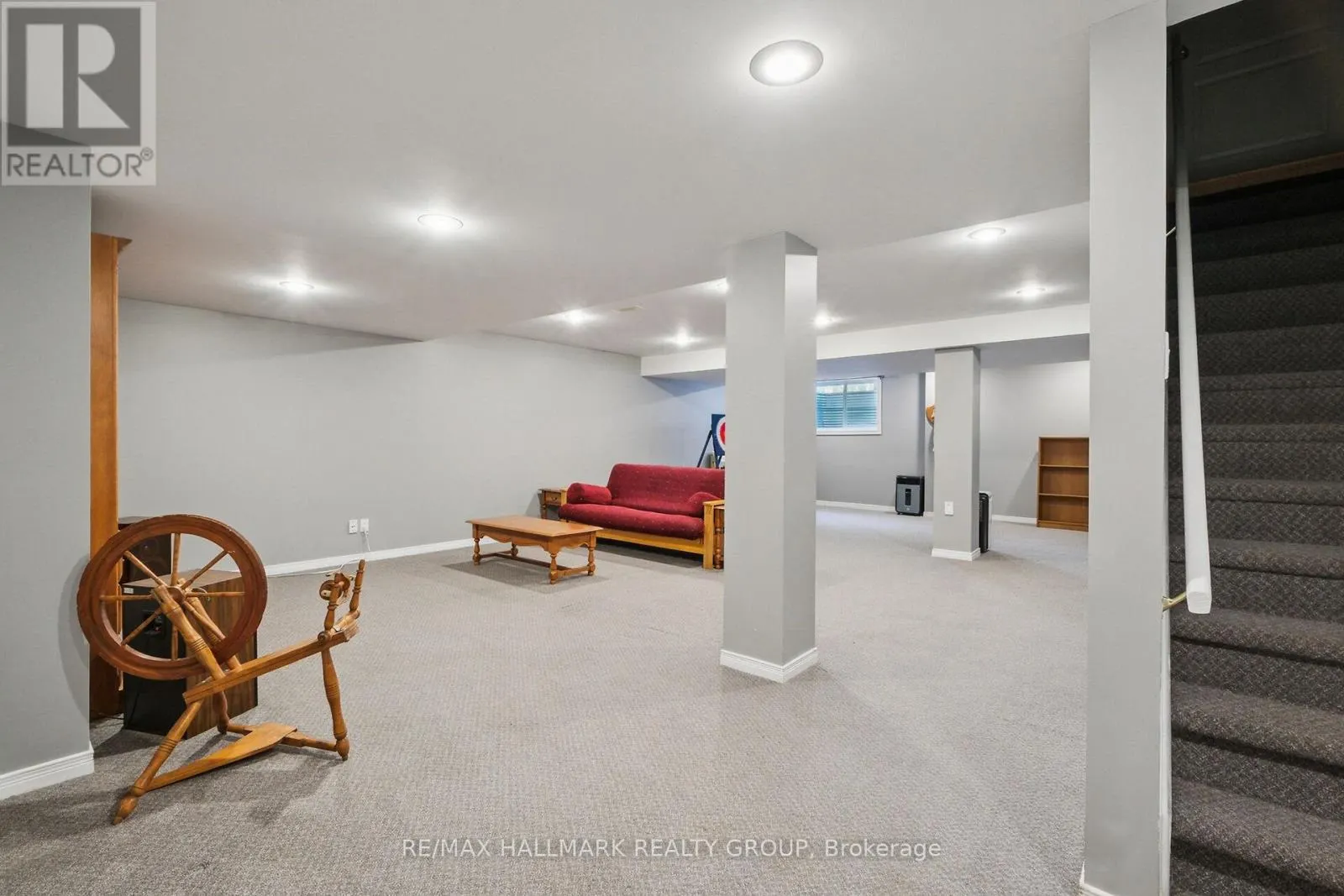 3034 COURTYARD CRESCENT