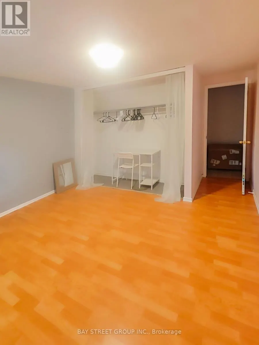 UPPER FLOOR - 38 NOECKER STREET