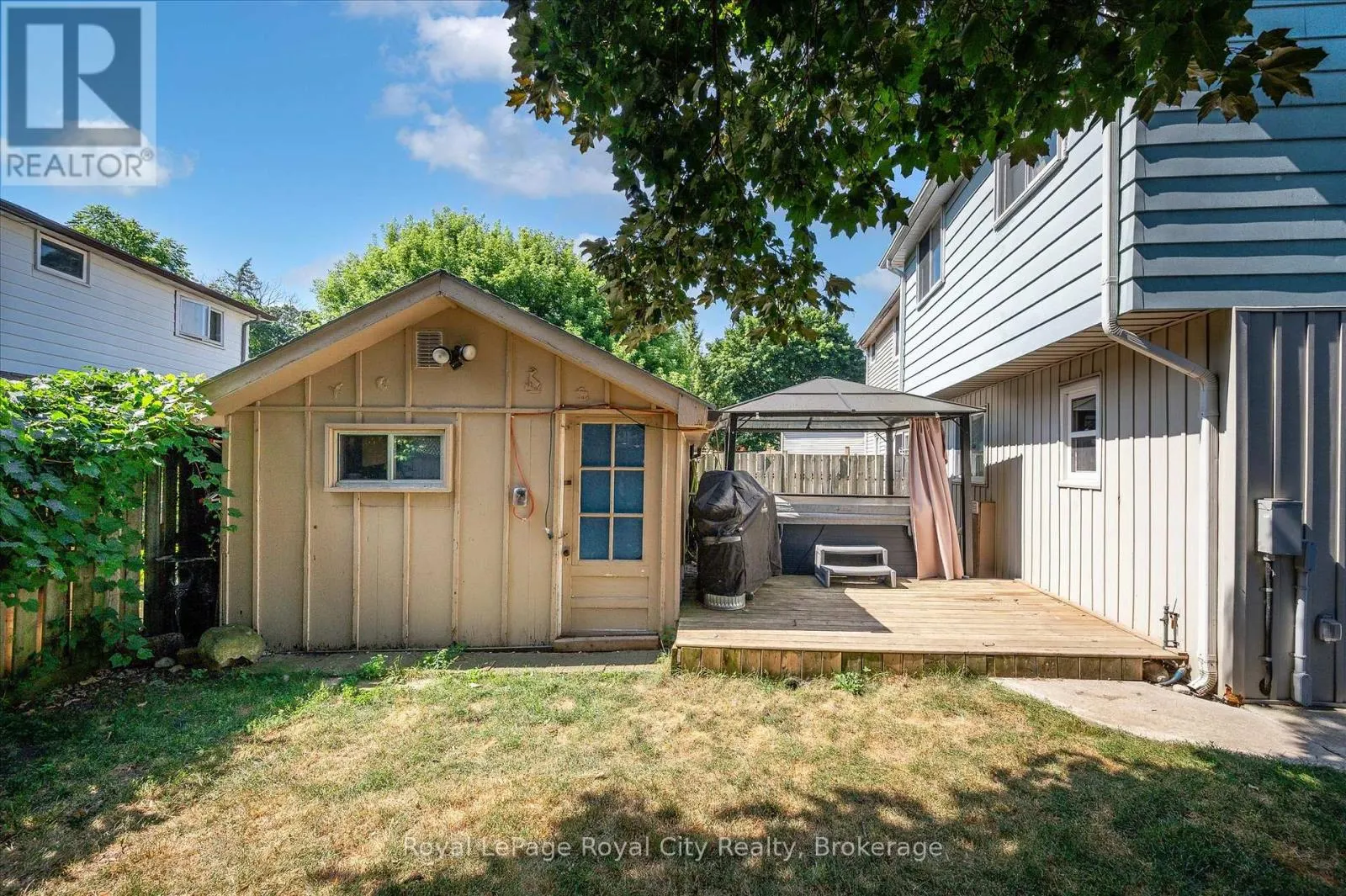 478 PINETREE CRESCENT