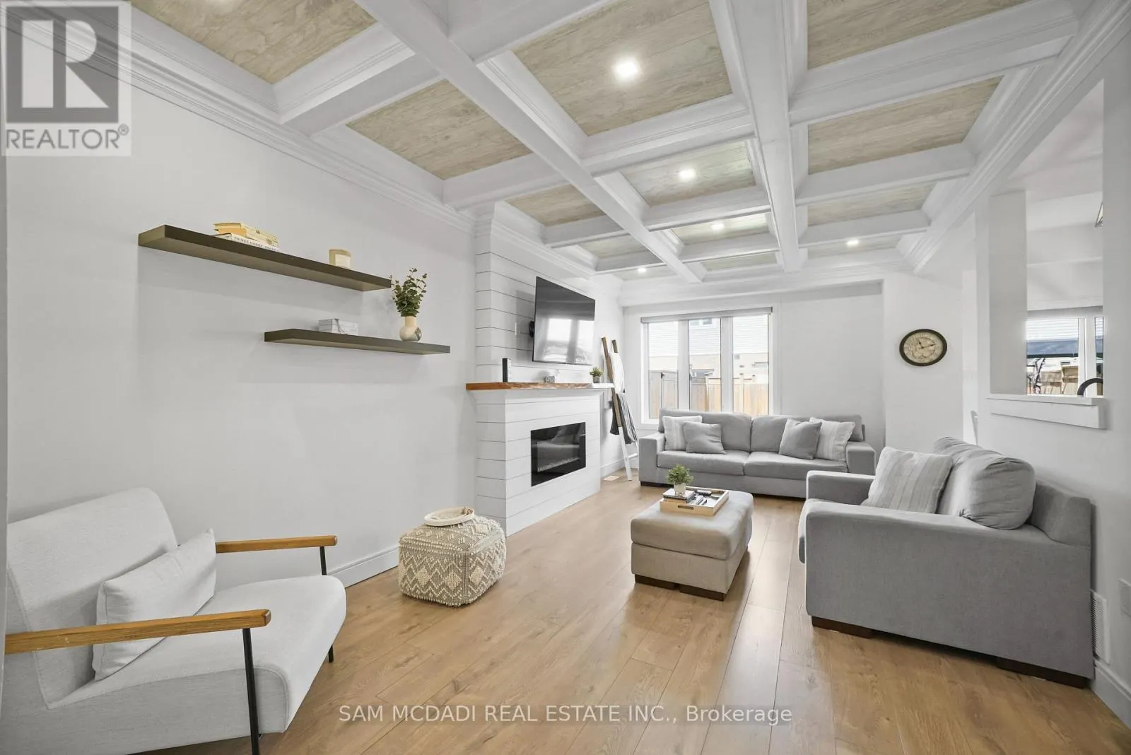 18 BEAU CHATEL LANE