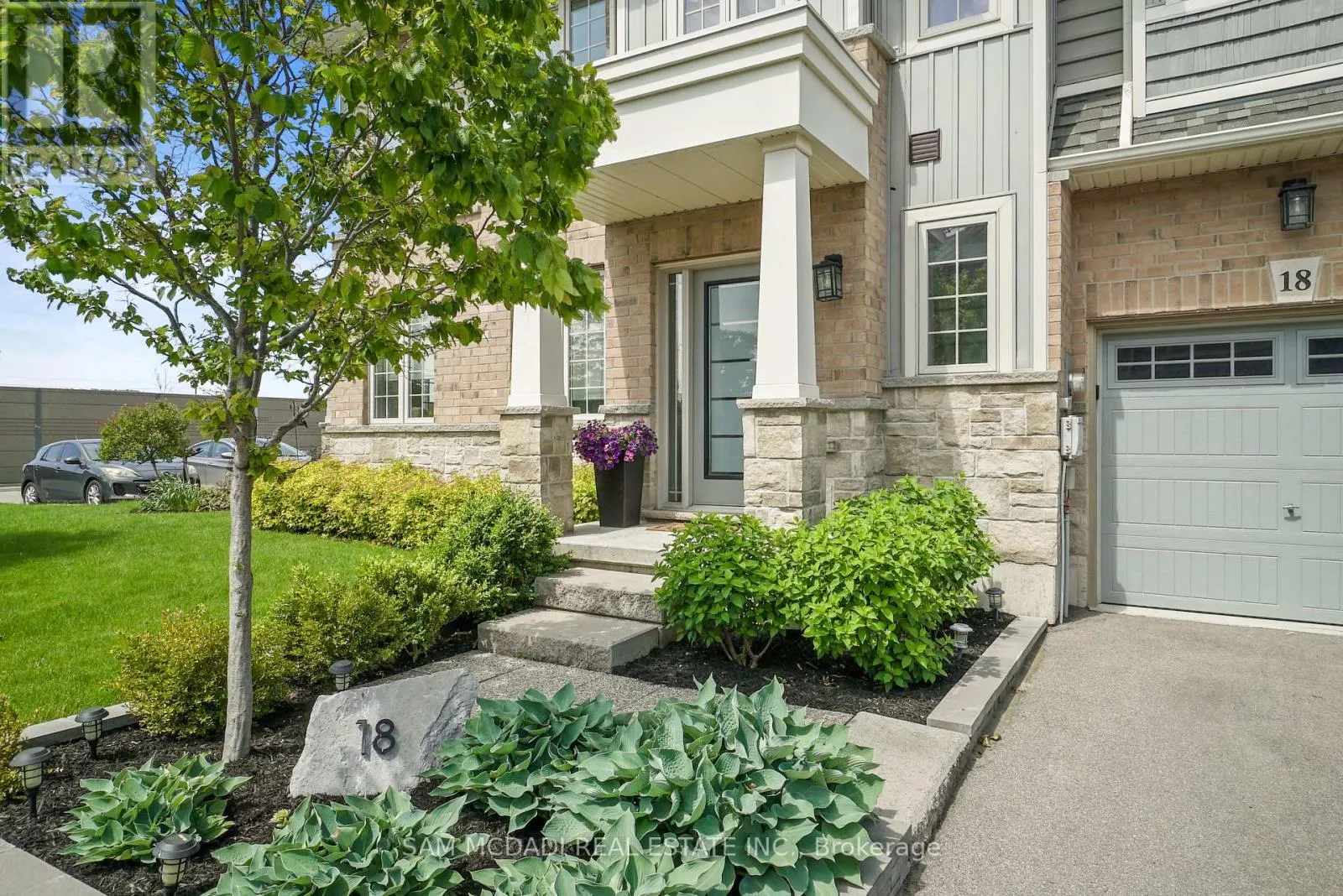 18 BEAU CHATEL LANE