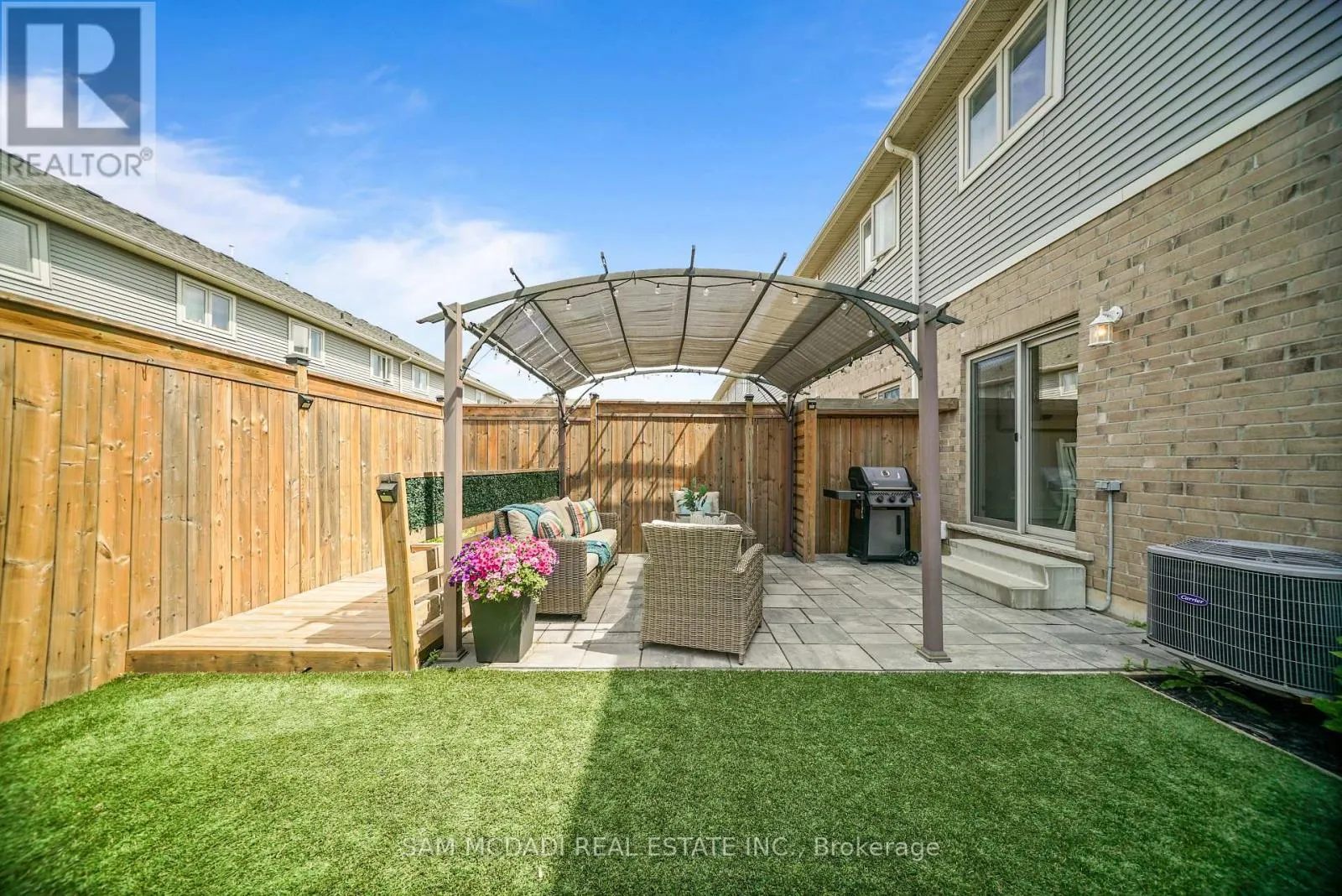 18 BEAU CHATEL LANE