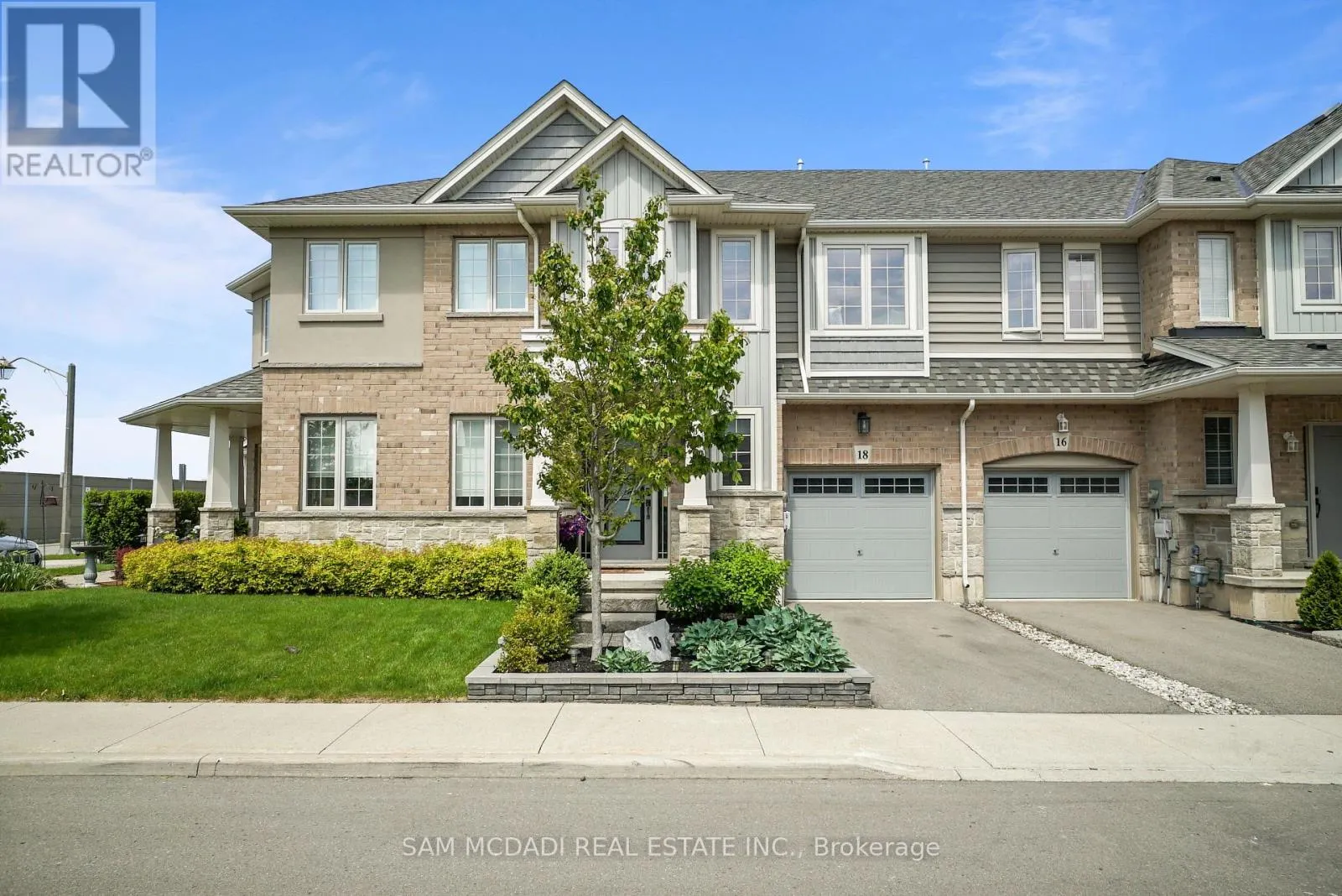 18 BEAU CHATEL LANE