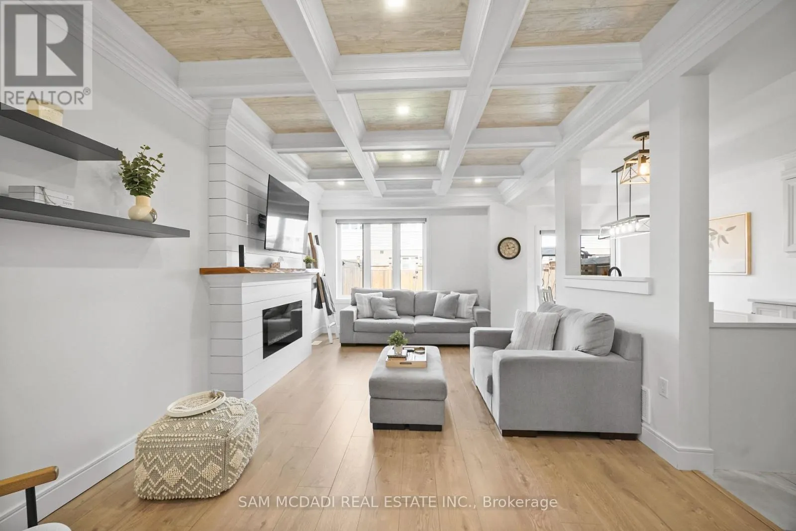 18 BEAU CHATEL LANE
