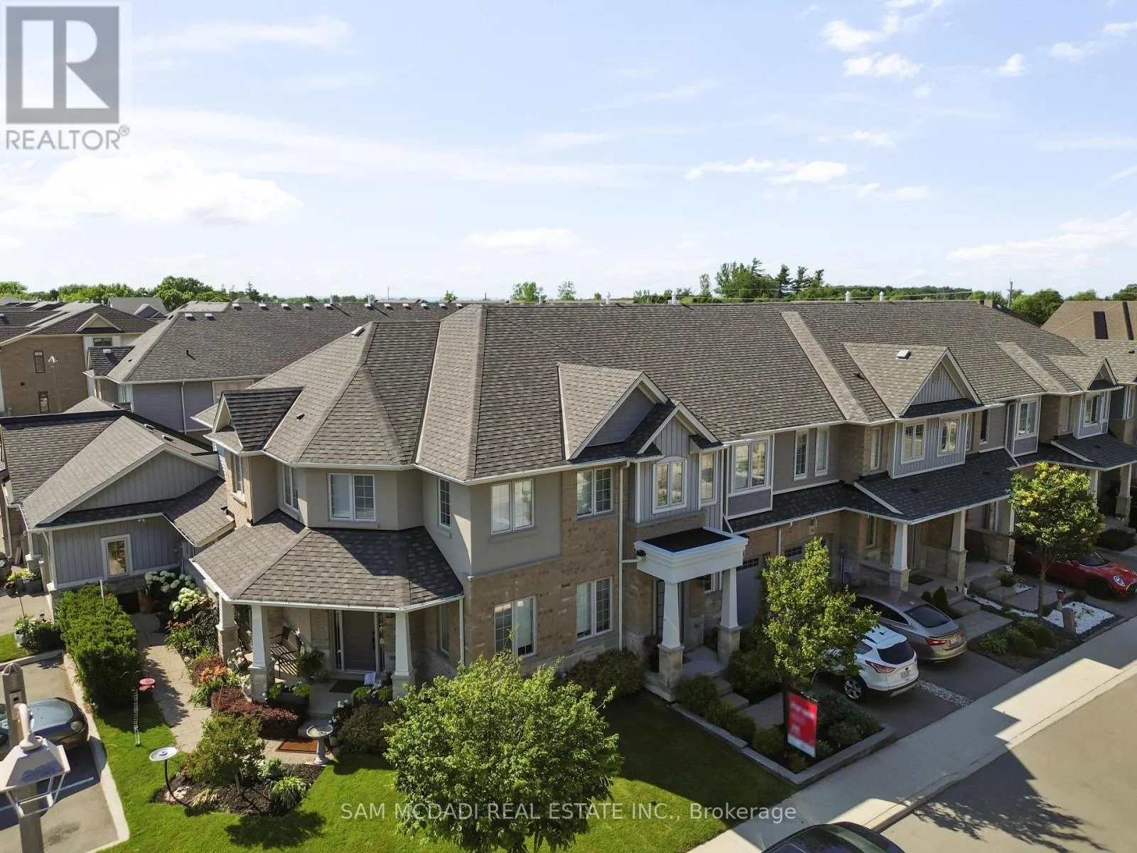 18 BEAU CHATEL LANE