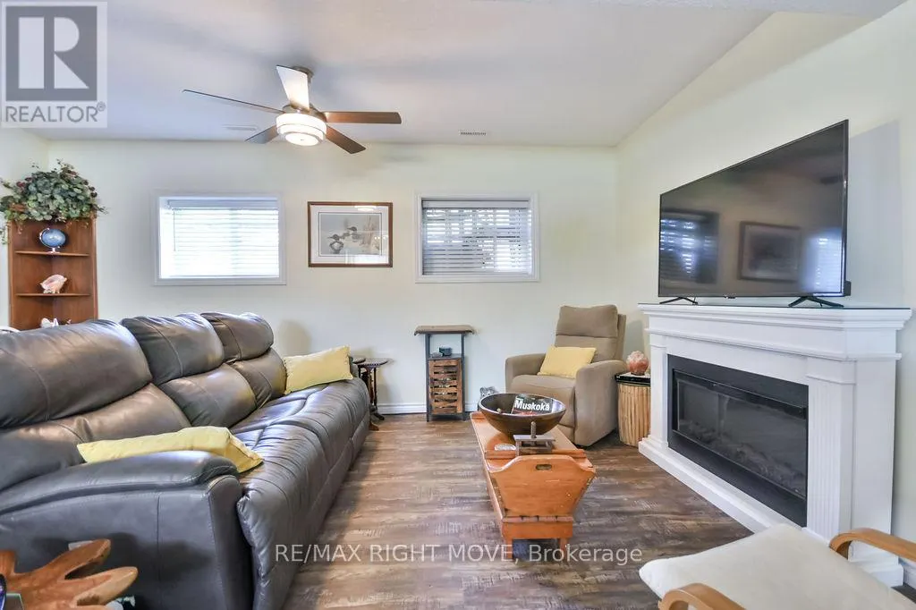 12 FULSOM CRESCENT