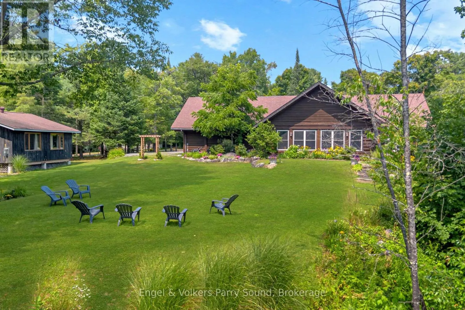 9 LITTLE BEAVER BOULEVARD