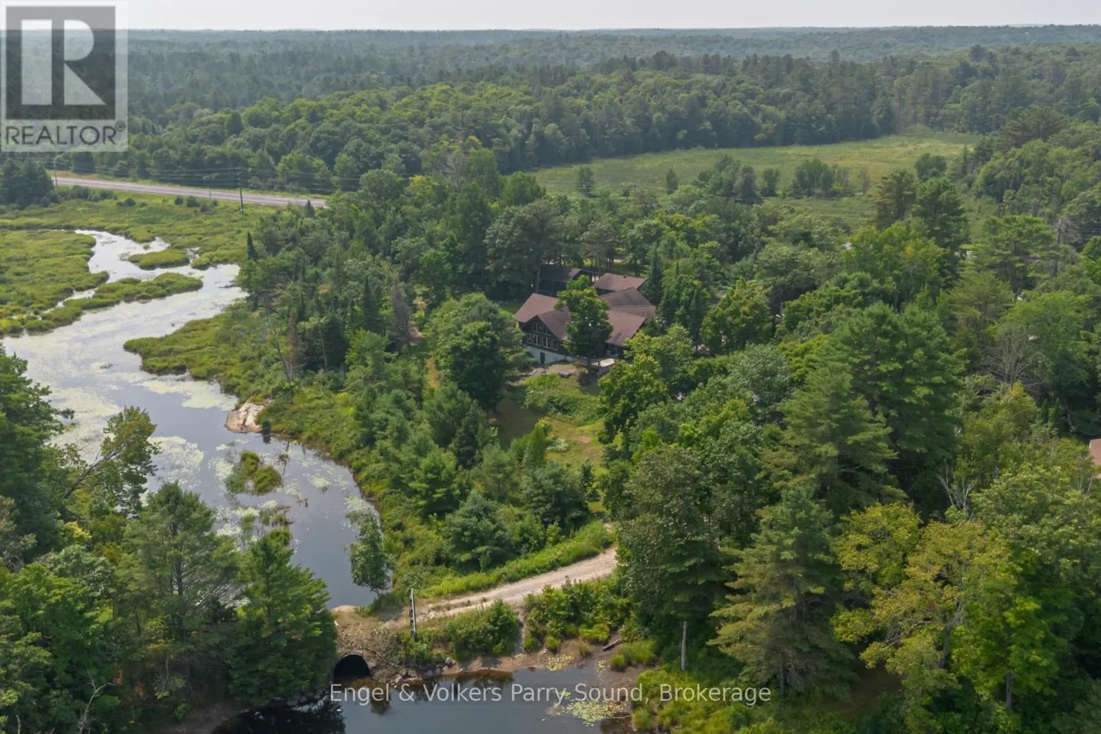 9 LITTLE BEAVER BOULEVARD