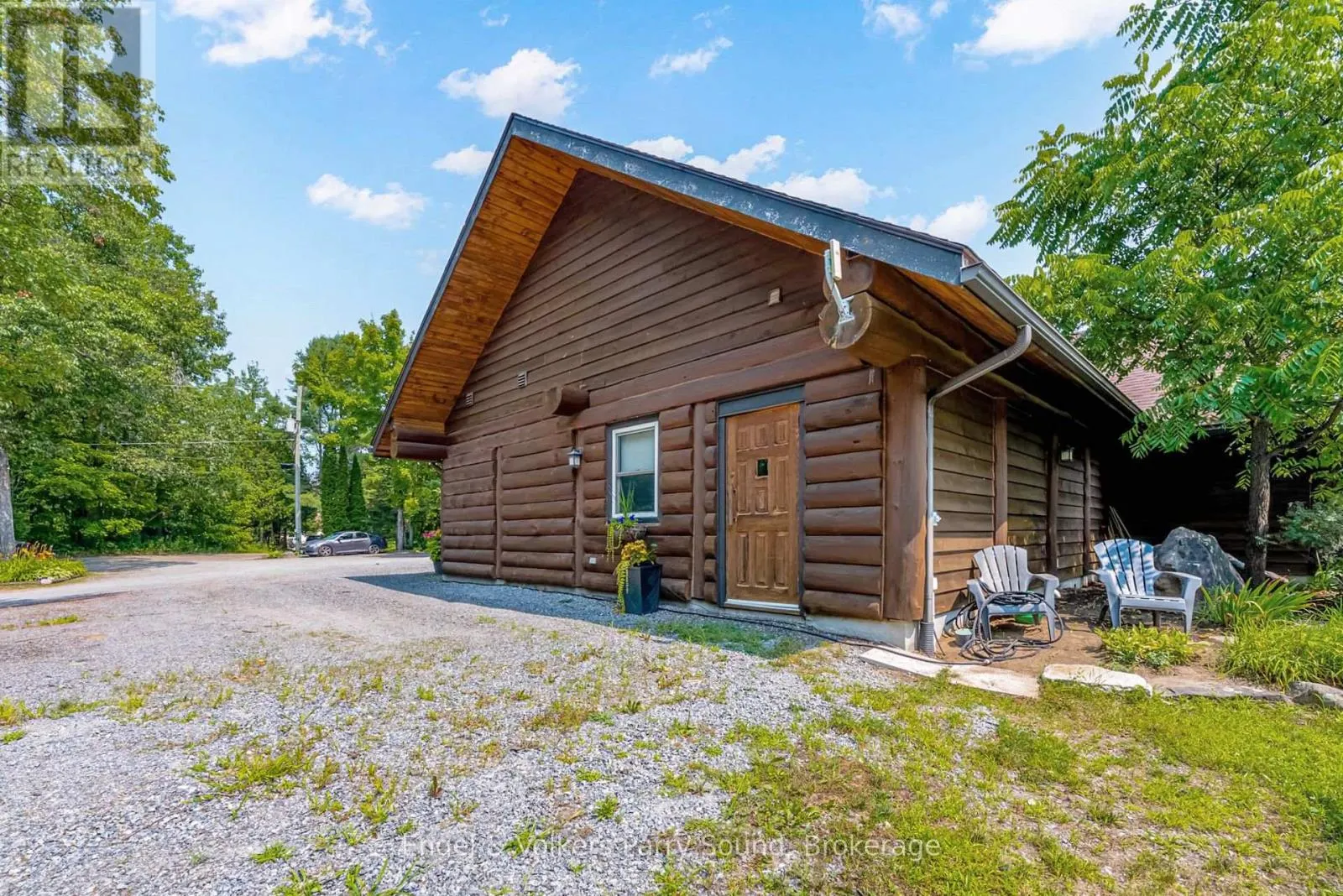 9 LITTLE BEAVER BOULEVARD