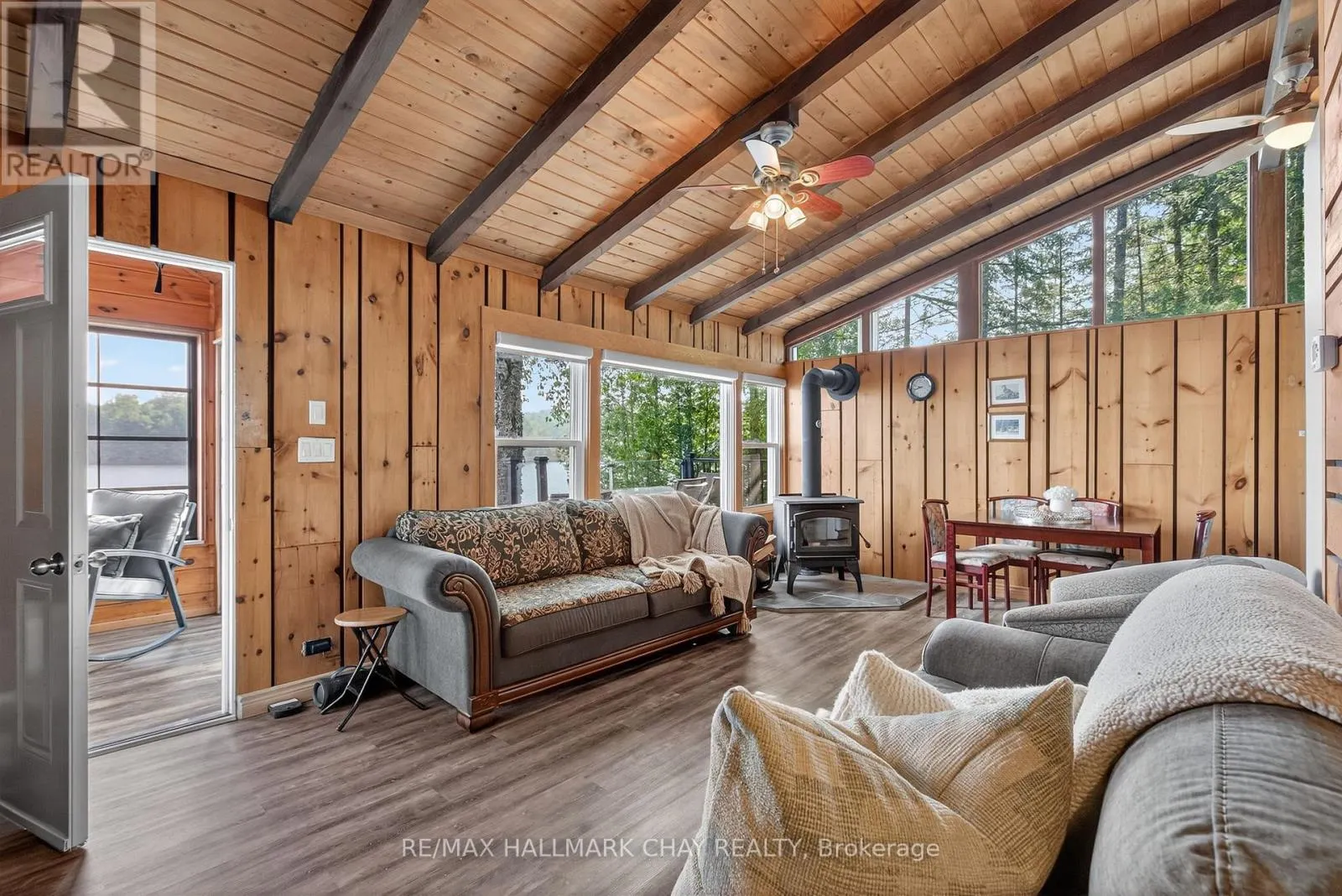 1104 HAMMOND ROAD