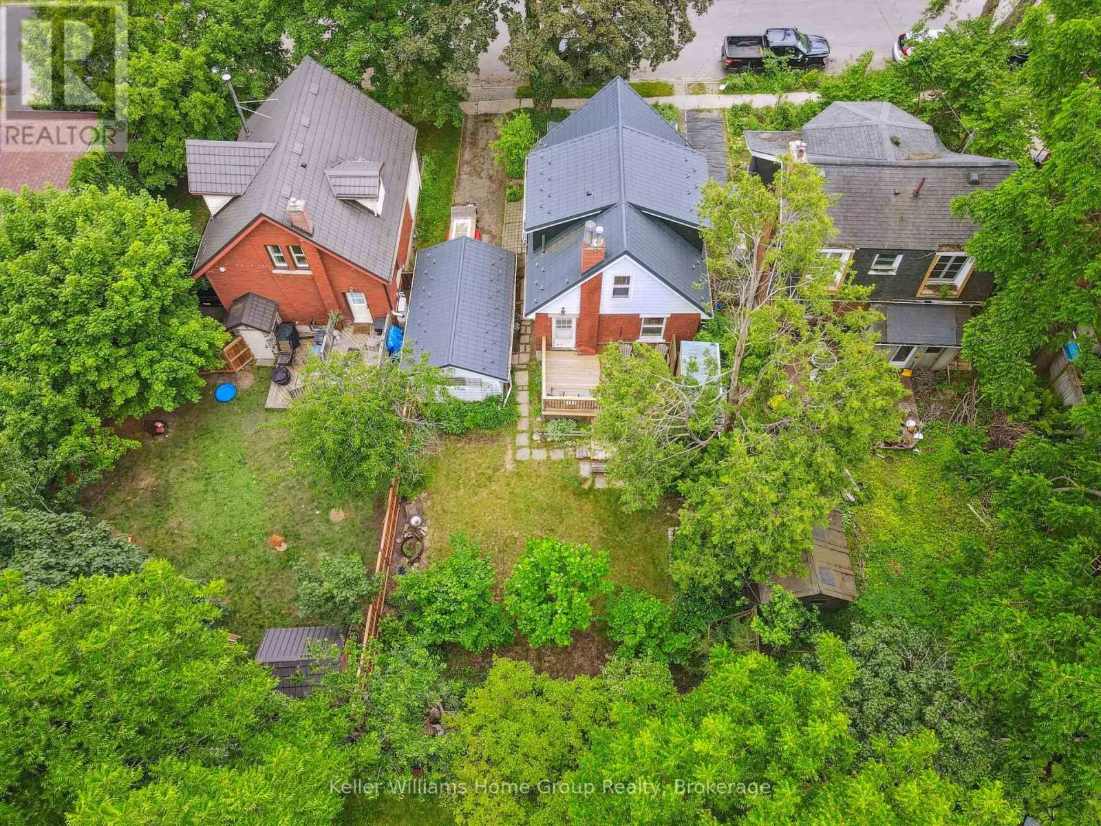 27 HOME STREET